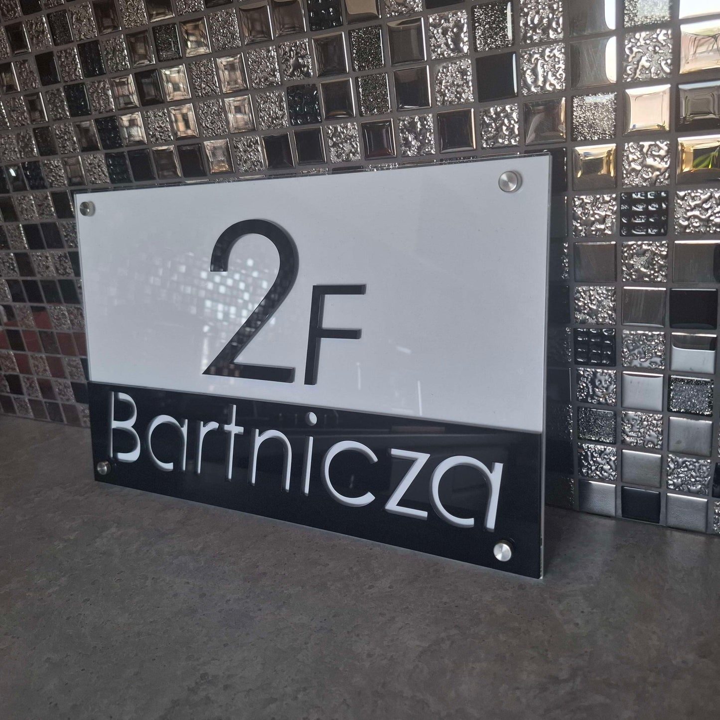 CZARNO BIAŁA PERSONALIZOWANA TABLICZKA ADRESOWA