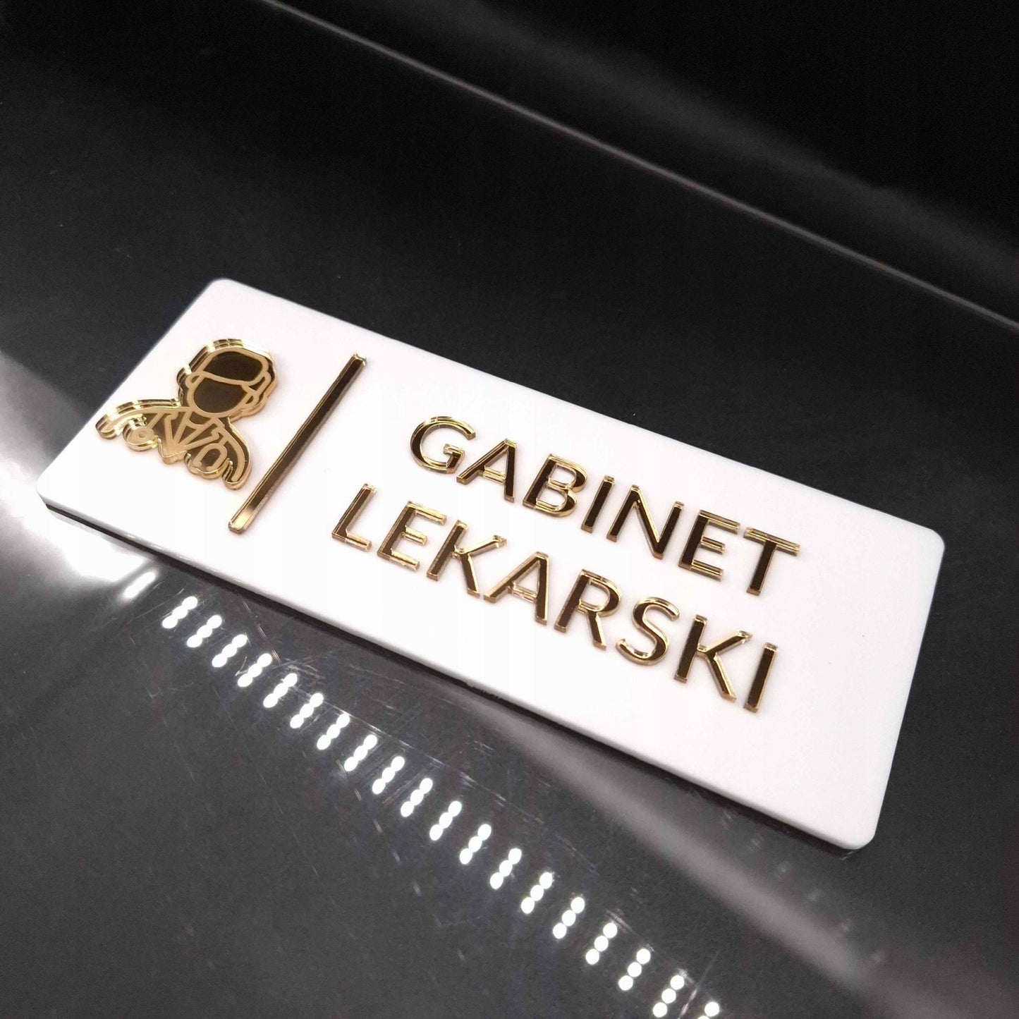 TABLICZKA NA DRZWI Z NAPISEM GABINET LEKARSKI DO KLINIK PRZYCHODNI 3D