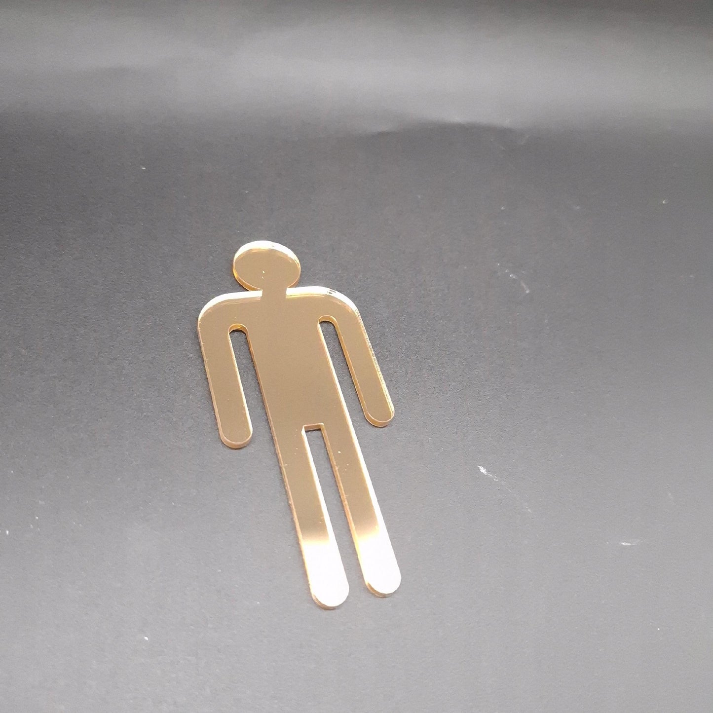 TOALETA WC ZNAK SYMBOL MĘSKI ZNACZEK OZNACZENIE TOALETY ZŁOTE ZŁOTY 10cm