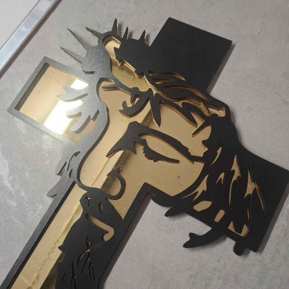 KRZYŻ KRZYŻYK Z JESUZEM JEZUS CHRYSTUS NA ŚCIANĘ OBRAZ RELIGIJNY AŻUROWY