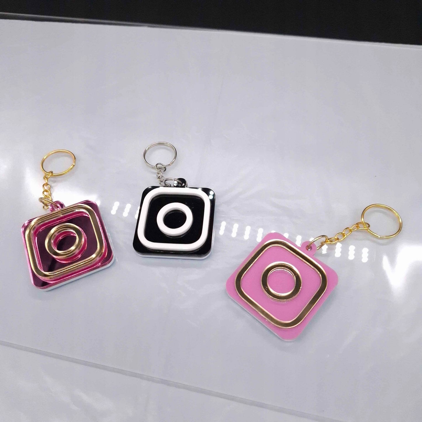 BRELOK NFC BRELOCZEK INSTAGRAM MARKETING TAG NTAG215 13.56MHz PROGRAMOWALNY